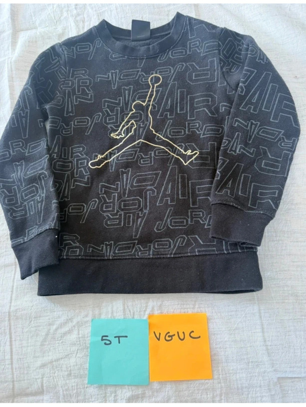 Nike Jordan black and gold crew neck sweatshirt 5t